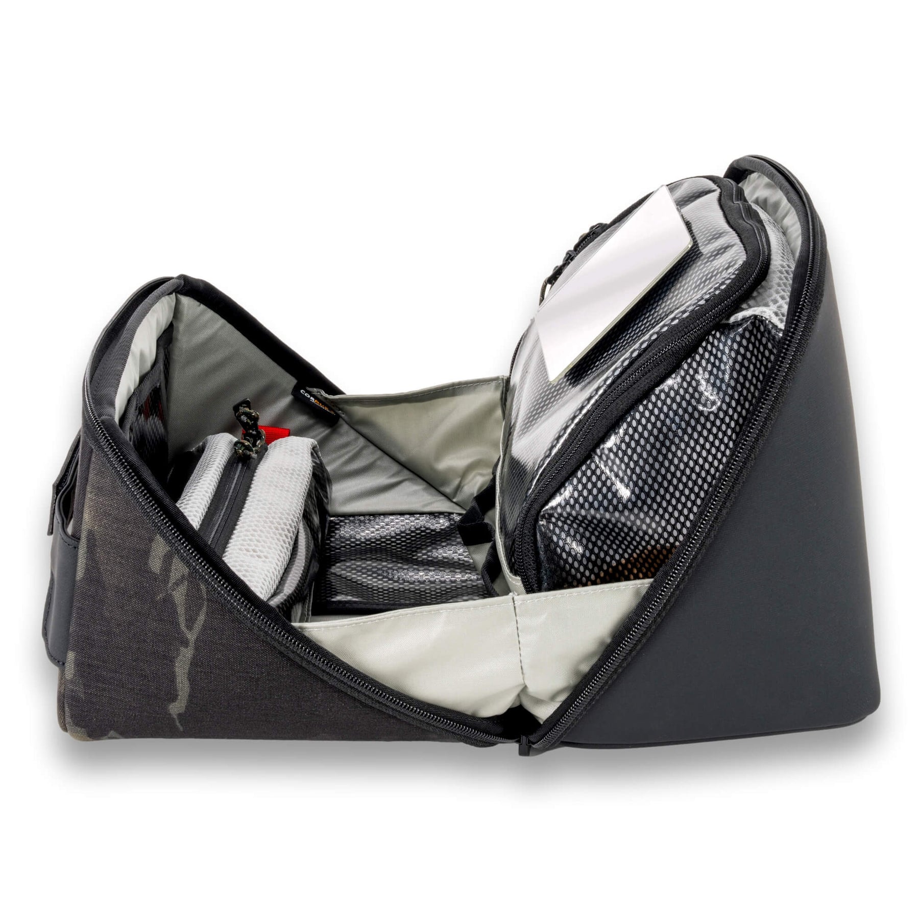 Step 22 Tortoise™ Grande Toiletry Bag - MultiCam Black | Travel