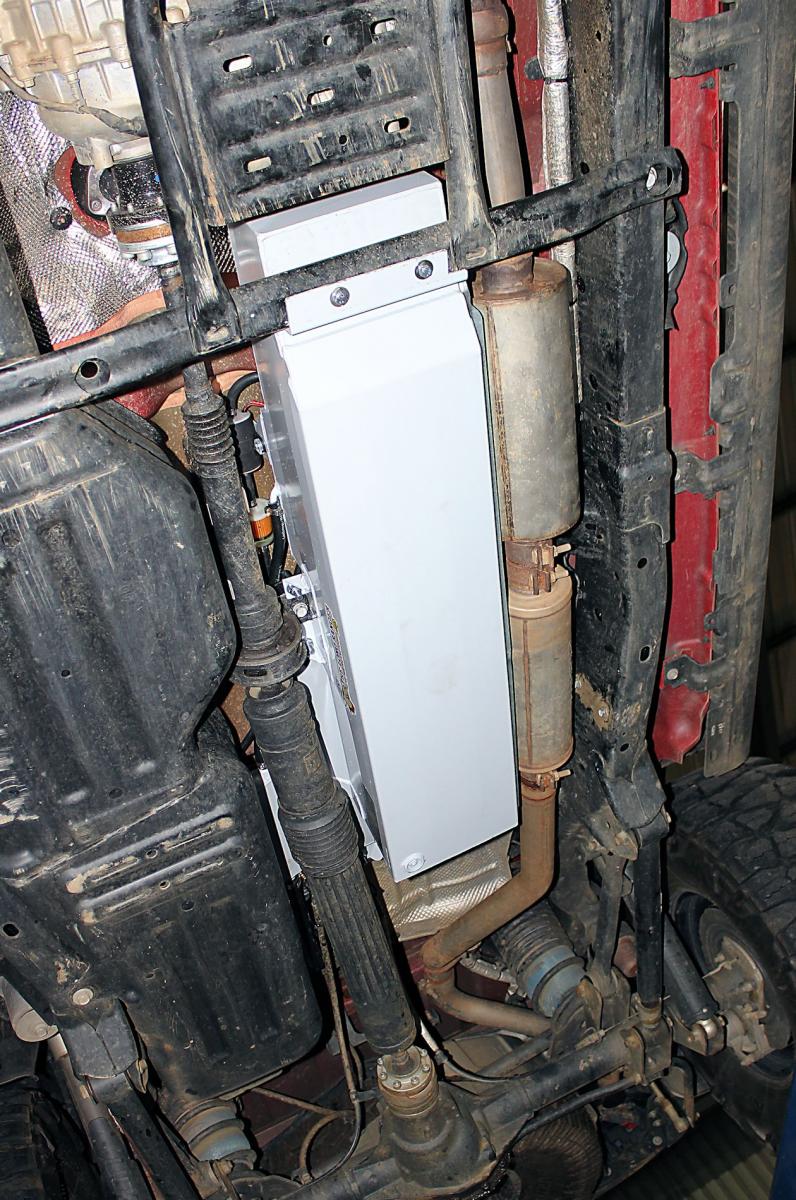 Long Ranger Fuel Tank - 70L Auxiliary Tank for Jeep Gladiator (Gas ...